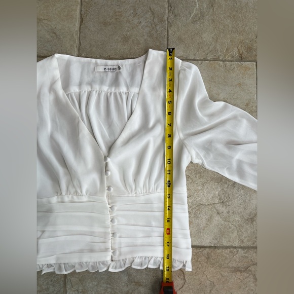 E.ssue White Blouse Small Bridal Brunch Ruffle Top Balletcore Coquette - Picture 9 of 11